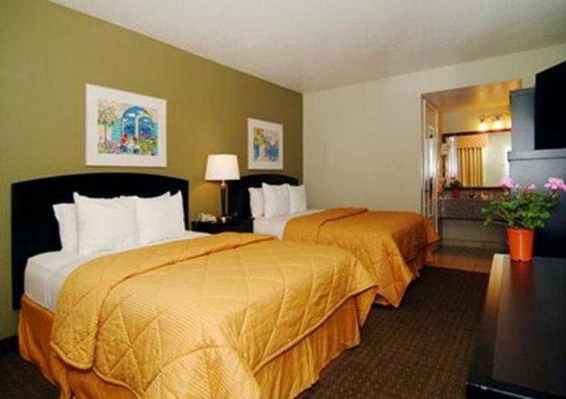 Comfort Inn & Suites Rancho Cordova-Sacramento Стая снимка